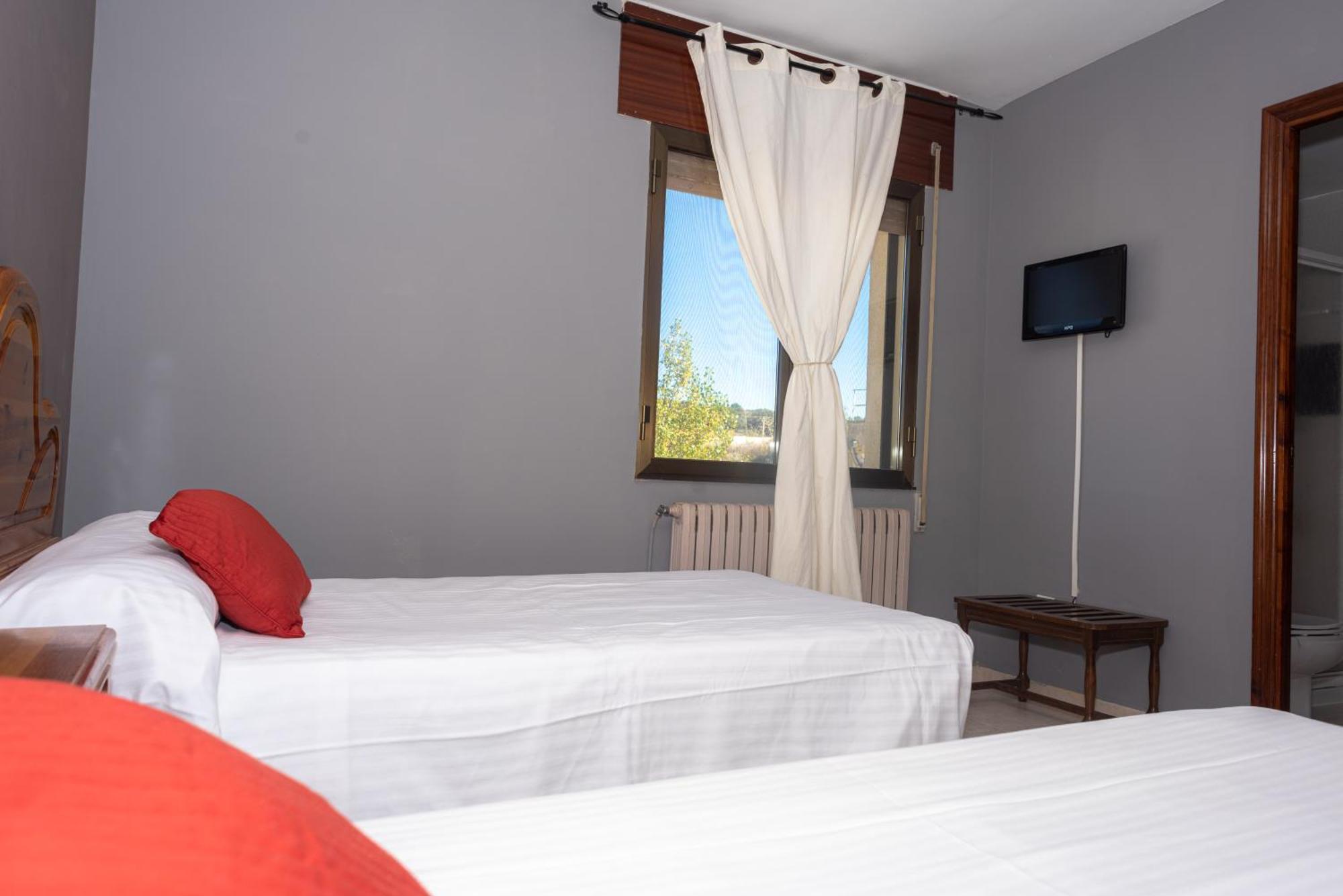 Hostal Venta De Valcorba Soria Exterior photo